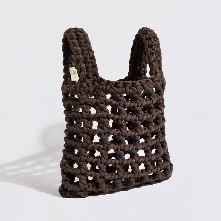 The Mama Made - Wholesale Tote Bag - Women's - “Thalia” crochet chequered wrist bag burgundy1