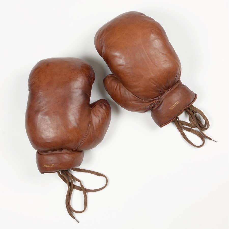 John Woodbridge Makers - Wholesale Decorative Tabletop Object - VINTAGE LEATHER BOXING GLOVES 19207