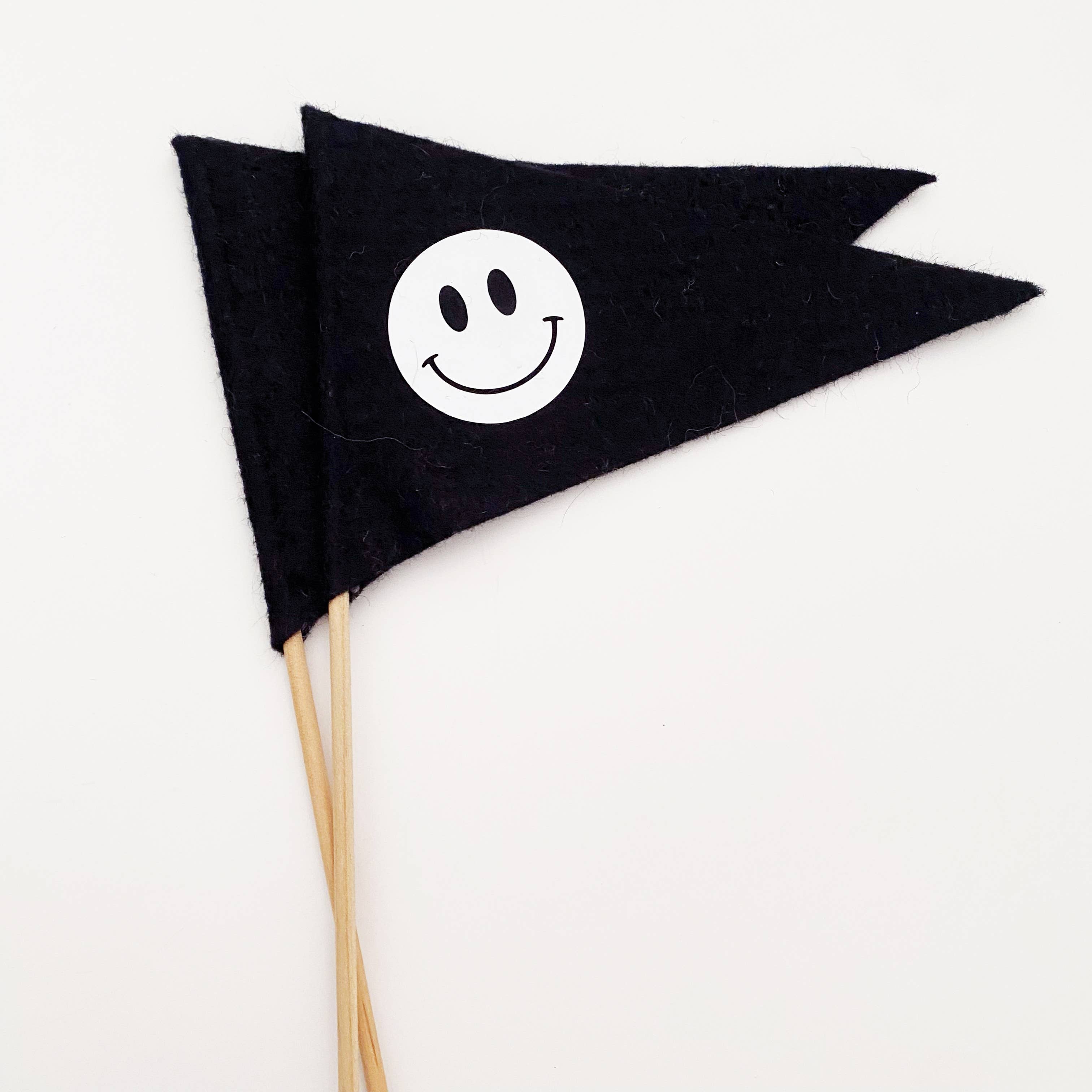 Handpicked Goods - Wholesale Cake/Cupcake Topper - Smiley Flag1