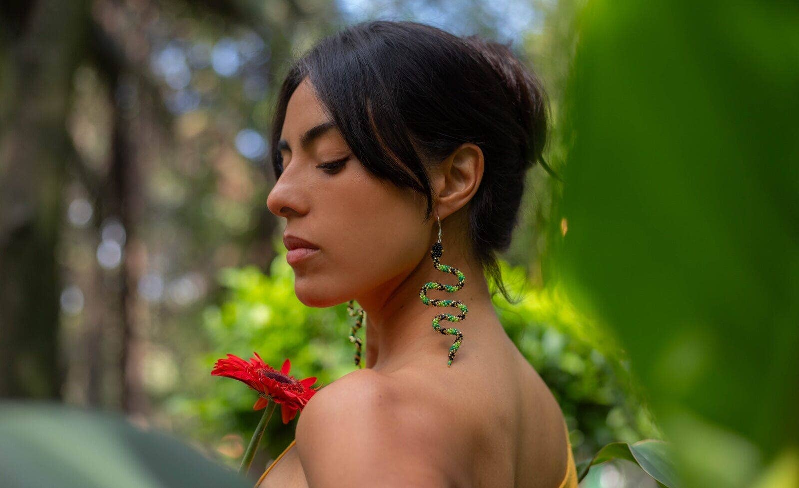 Mother Sierra - Vendita all'ingrosso Orecchini pendenti - Afrodite - Orecchini con Perline dal Design Ispirato ai Serpenti2