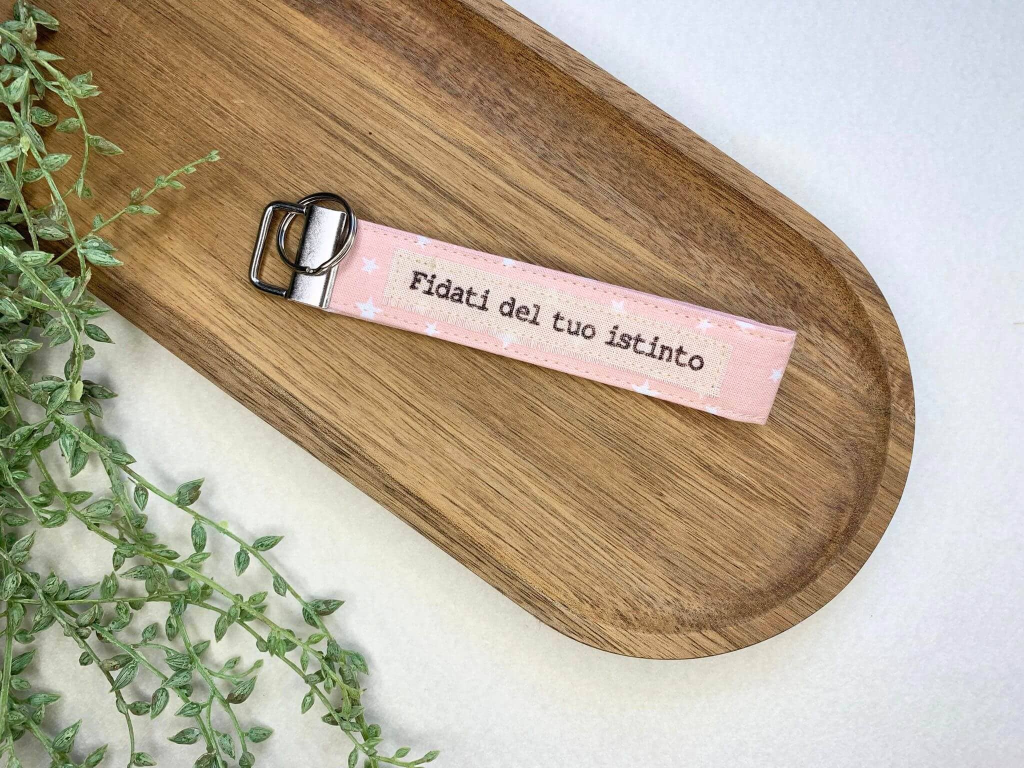 Cuore di Stoffa – Porta-chaves - Unissexo por atacado – Porta-chaves rosa 'Confie no seu instinto'0