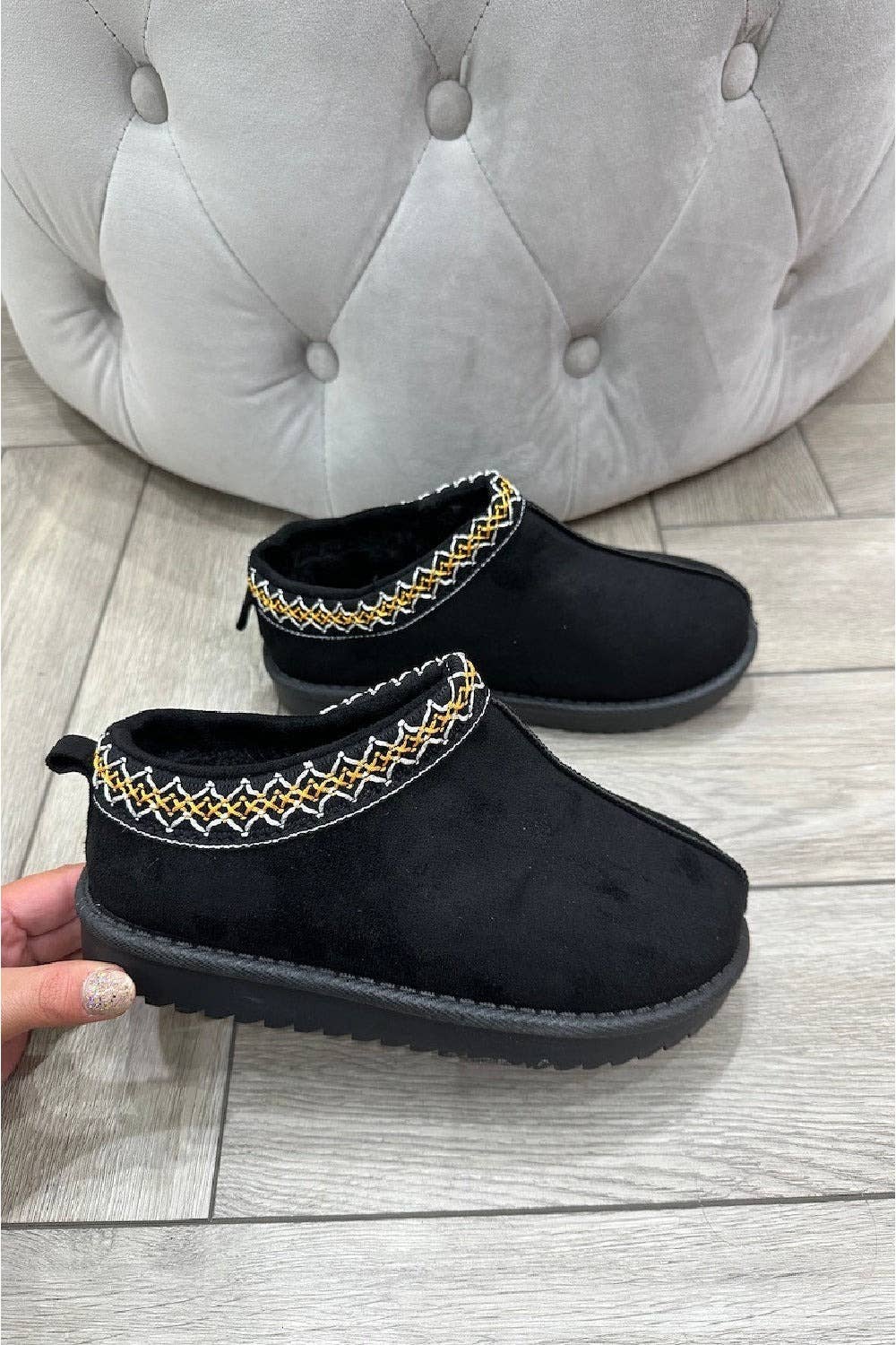 No Doubt Shoes - Wholesale Slippers - Women's - WOMENS FAUX SUEDE EMBROIDERED COZY SLIPPERS BOOTS15