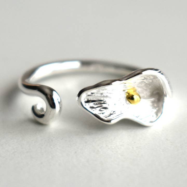 Laurent Scott Collection - Wholesale Cocktail/Statement Ring - Silver Peace Lily Ring0