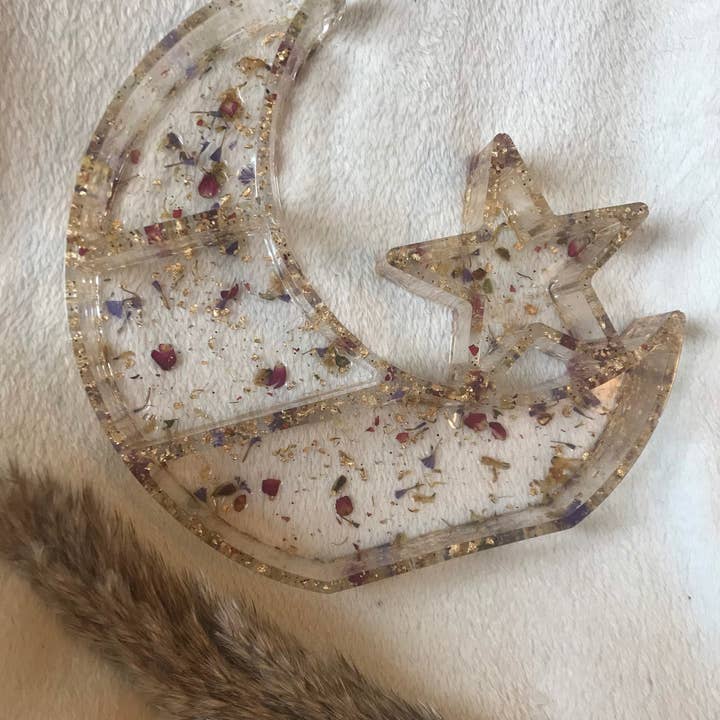 Little Shroom Crafts – wholesale Wall-mounted shelf – Handmade resin crescent moon shelf,christmas gifts