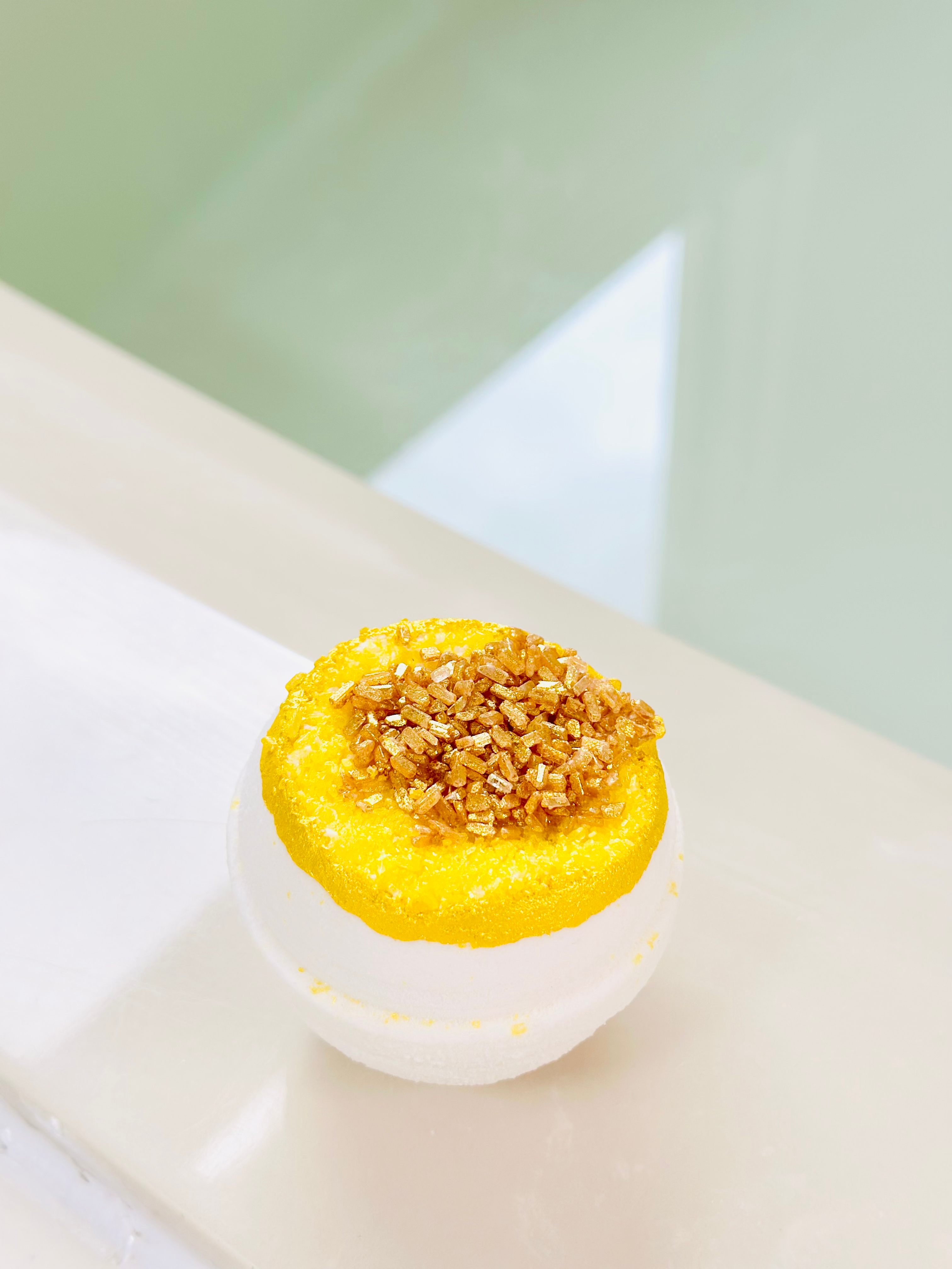 Salt & Sage Apothecary - Wholesale Bath Bomb/Fizz - Golden Sunset Geode Bath Bomb 2