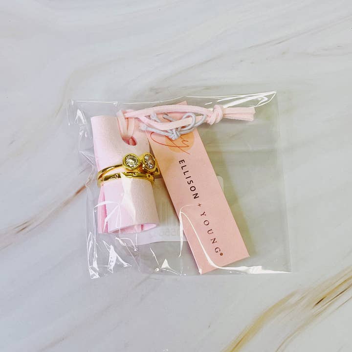 Naomi's Happy Place Shop - Wholesale Multi-Stone Ring - Trio Bezel Stone Ring Set Of 25