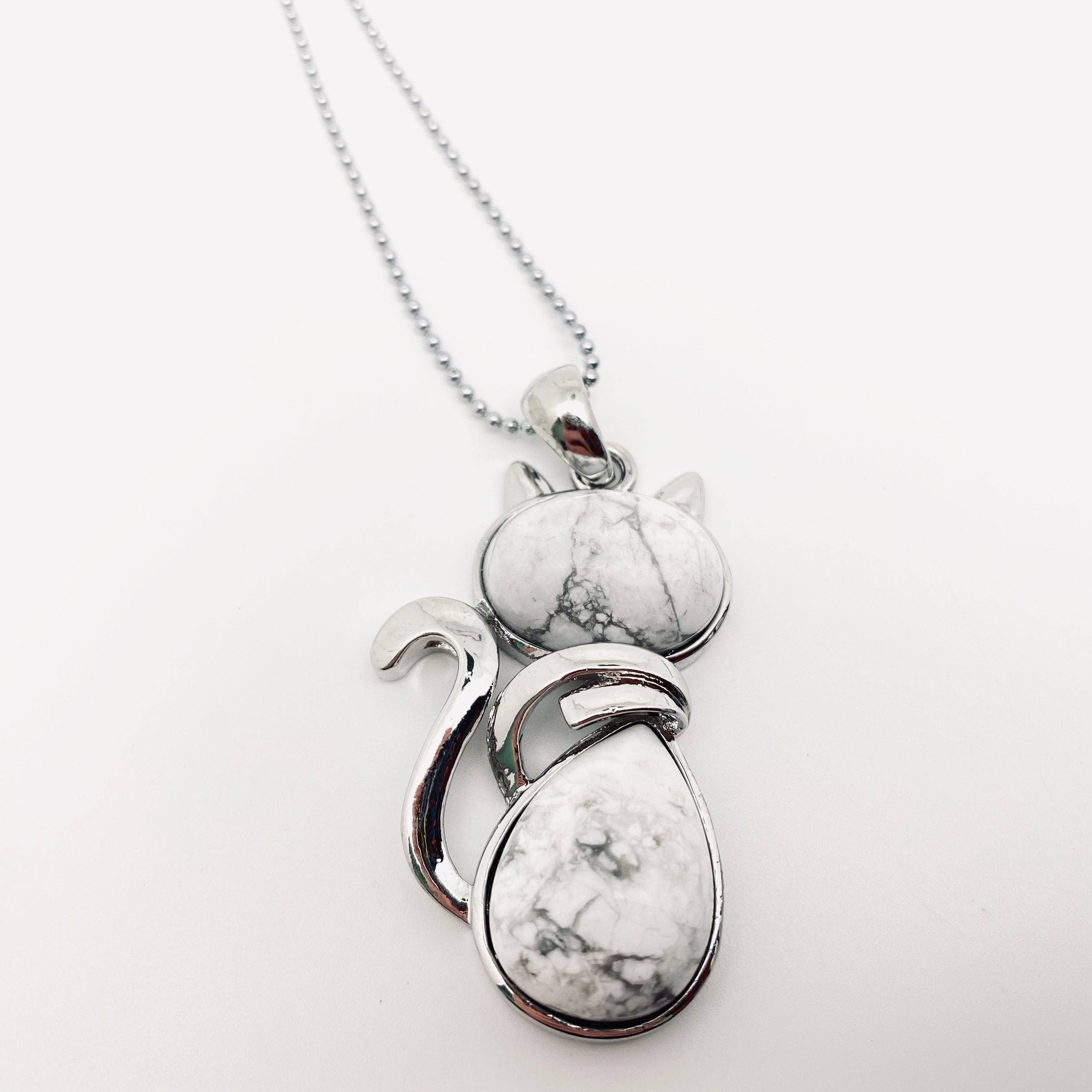 Mio Queena - Wholesale Pendant/Charm Necklace - Natural Stone Cat-shaped Pendant Necklace - CS12