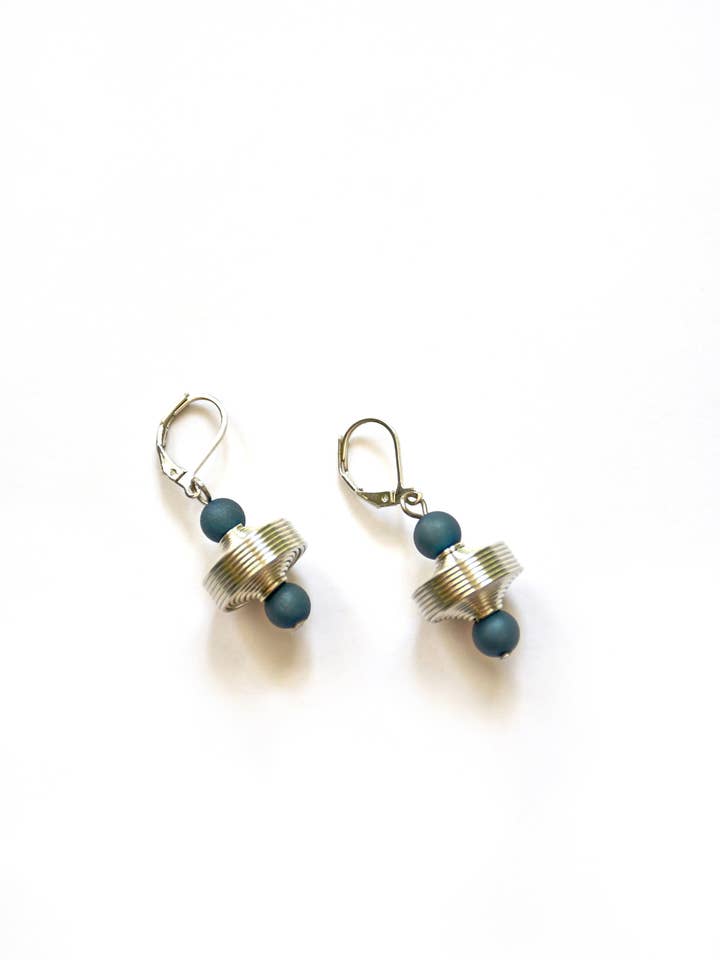 Blauwe Geodes Zilveren Kegel Oorbel Hangers voor wholesale door Sea Lily