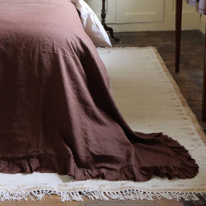 Ellenvale Trade - Wholesale Throw Blanket - Dark Brown Ruffle Linen Bedspread