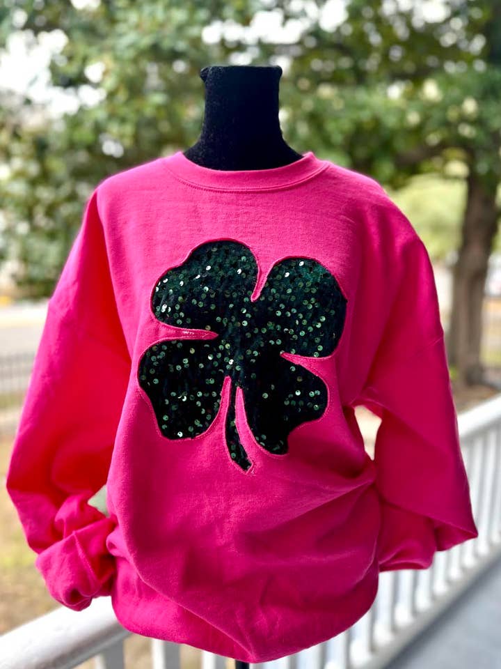 Trèfle cousu à la main avec des paillettes pour la vente par SWAG Tees