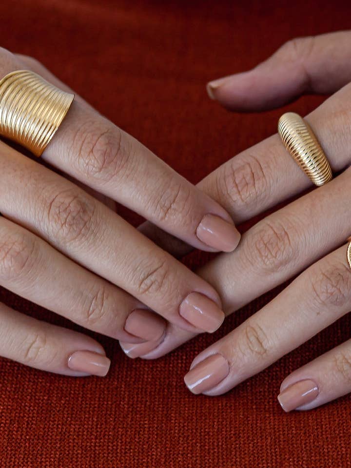 Wired Circle Ring for wholesale by We R Brand