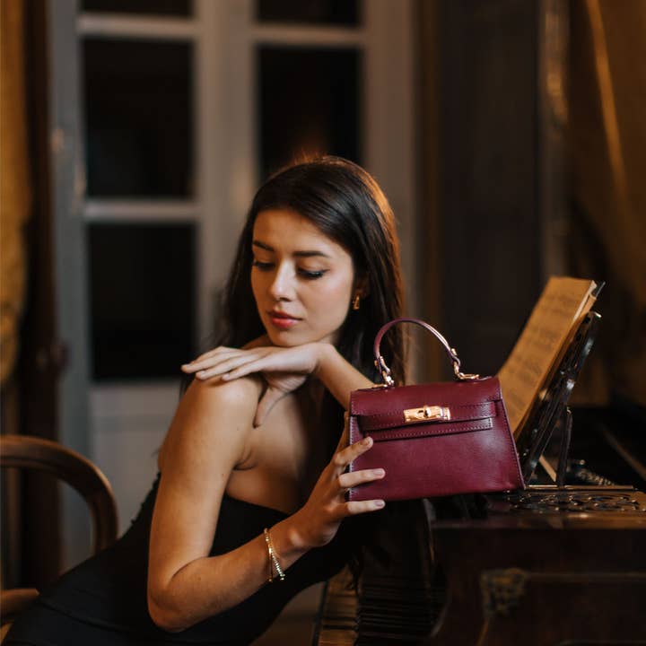 Prestige Milano - Wholesale Tote bag – Women's - Victoria Bag in Burgundy Epson Leather7