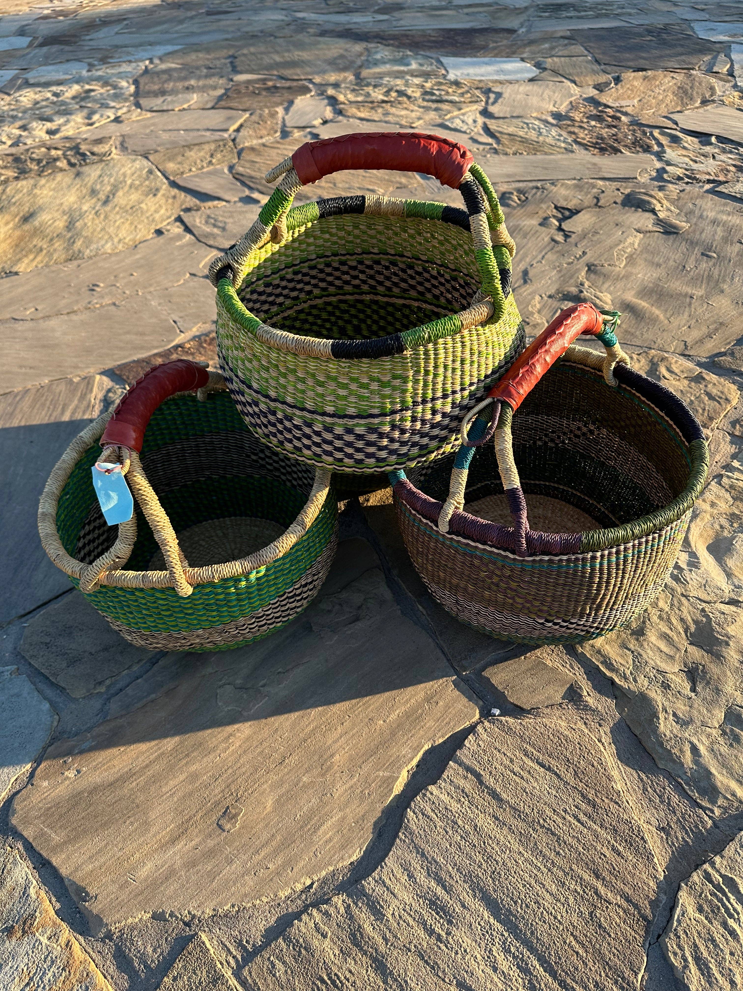 The African Home Goods - Wholesale Basket - Round Bolga Market Basket w/ Leather Wrapped Handle - Green Assorted 1 EA7