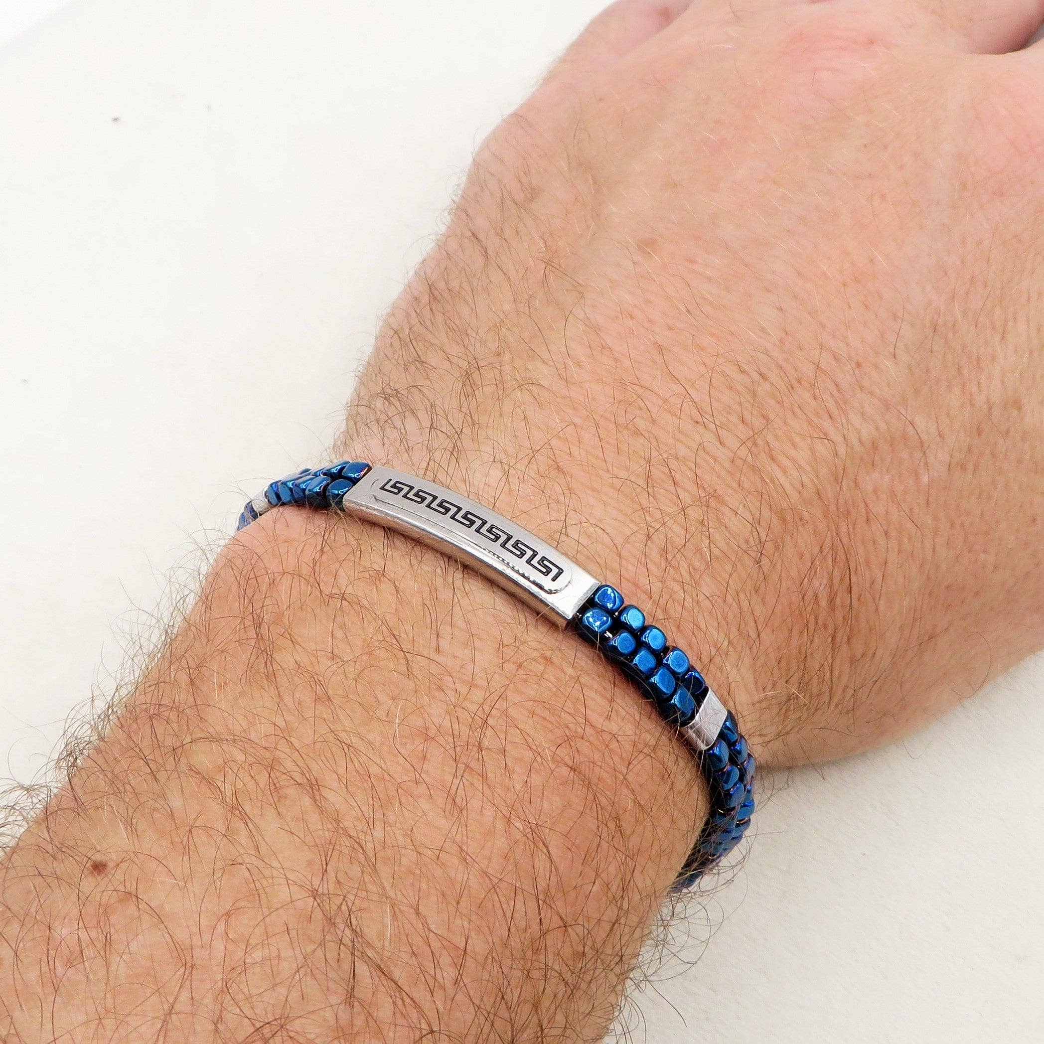 ARES Bracciale uomo  Targhetta con greche e cubetti in ematite BLU  -  ACCIAIO INOSSIDABILE for wholesale on Faire4
