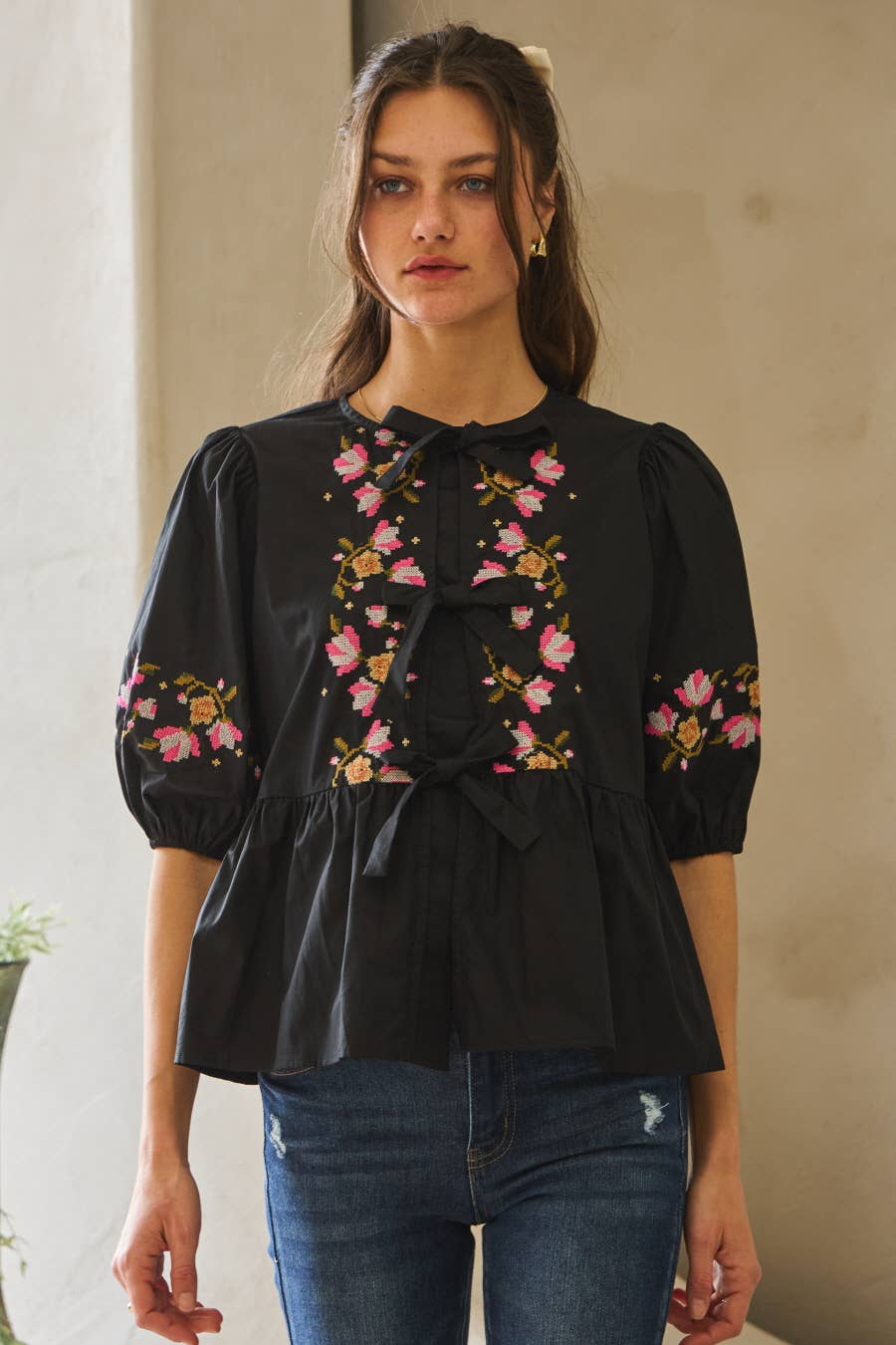 Oddi - Vendita all'ingrosso Camicetta - Donna - Blusa in popeline con fiocco frontale.1