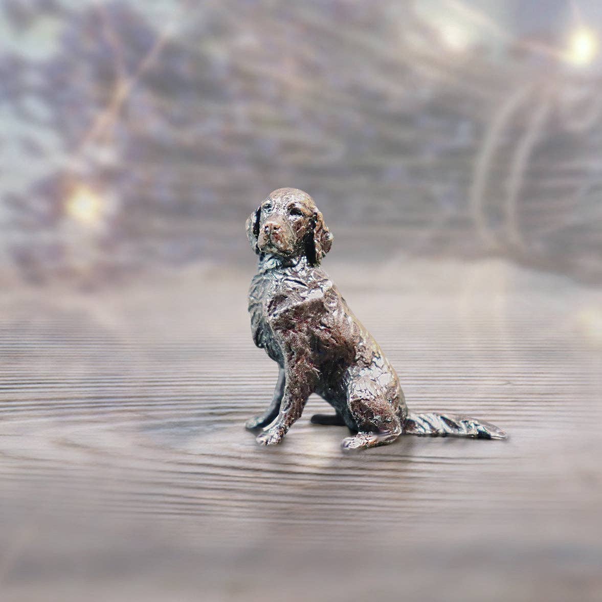 Richard Cooper Bronze - Wholesale Decorative Figurine - Butler & Peach Miniature Bronze Retriever (2087)