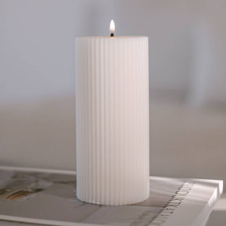 Block candle grooves 70 x 150 white (VE = 6 pcs) for wholesale by Eulenschnitt