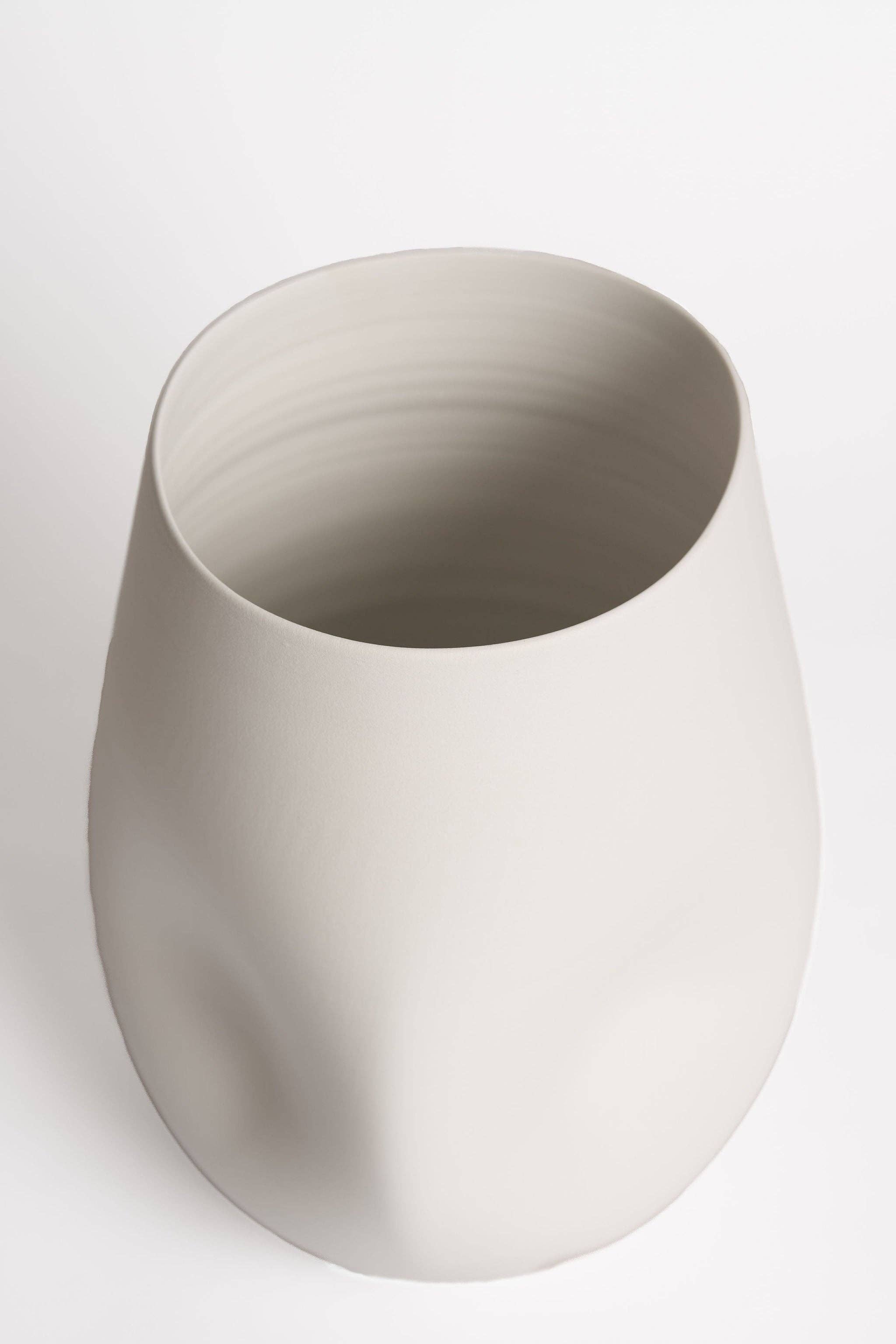 NED Collections - Wholesale Vase - Node Vase3