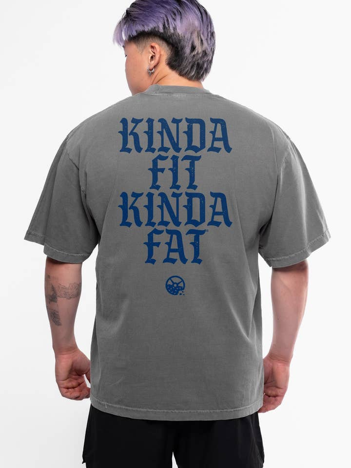 T-shirt surdimensionné premium pour la saison de prise de masse pour la vente par Kinda Fit Kinda Fat