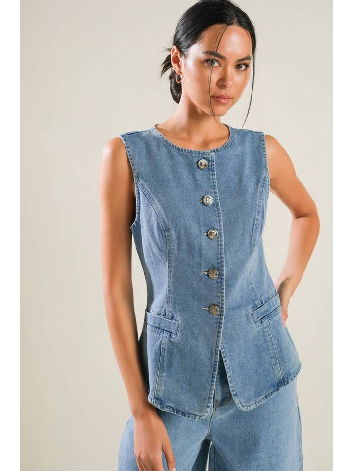 A washed denim vest - FJ1093 for wholesale on Faire