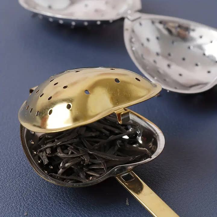 Magnifique Hearts - Wholesale Tea Strainer/Infuser - Elegant Golden Heart Tea Infuser – Touch of Class