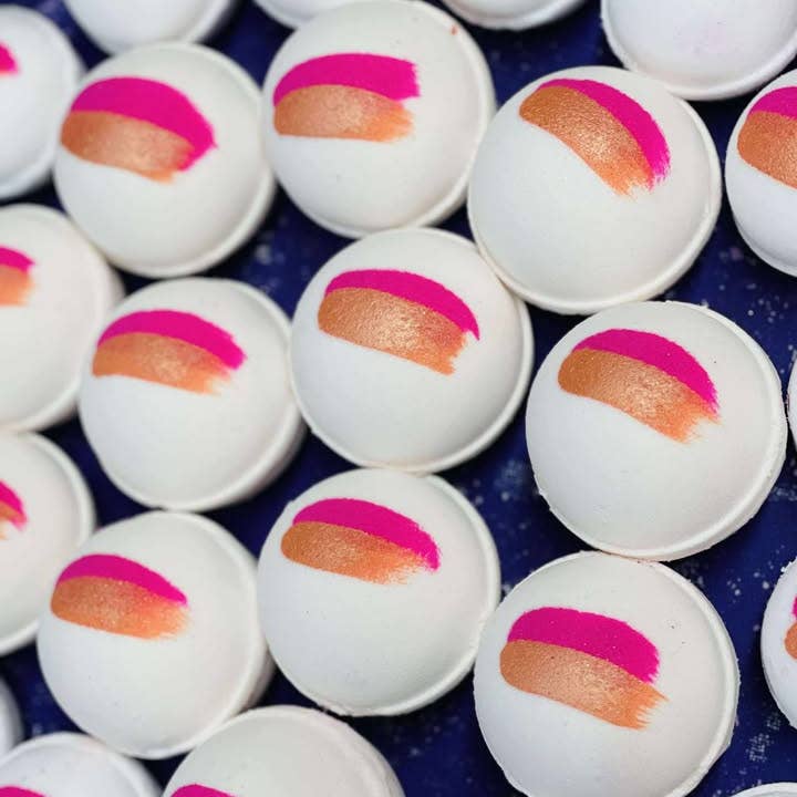 Bombshell Beauty bath cosmetics LLC - Wholesale Bath Bomb/Fizz - Girls Night 0