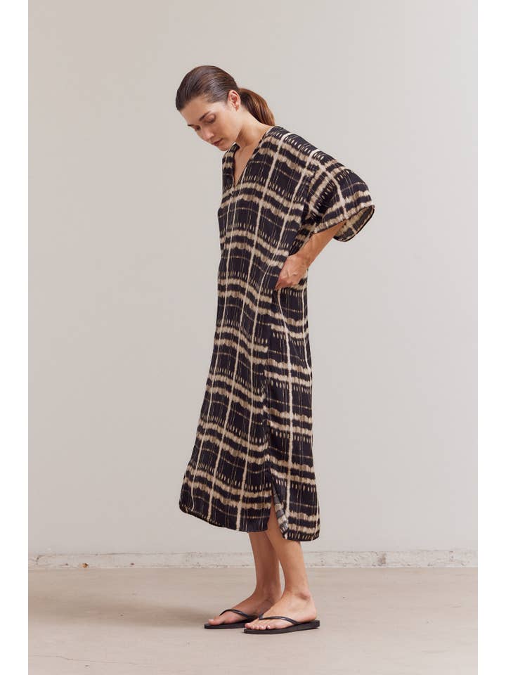 Grade & Gather - Wholesale Dress - Women's - 60326PL - SATIN PRINT TUNIC DRESS4