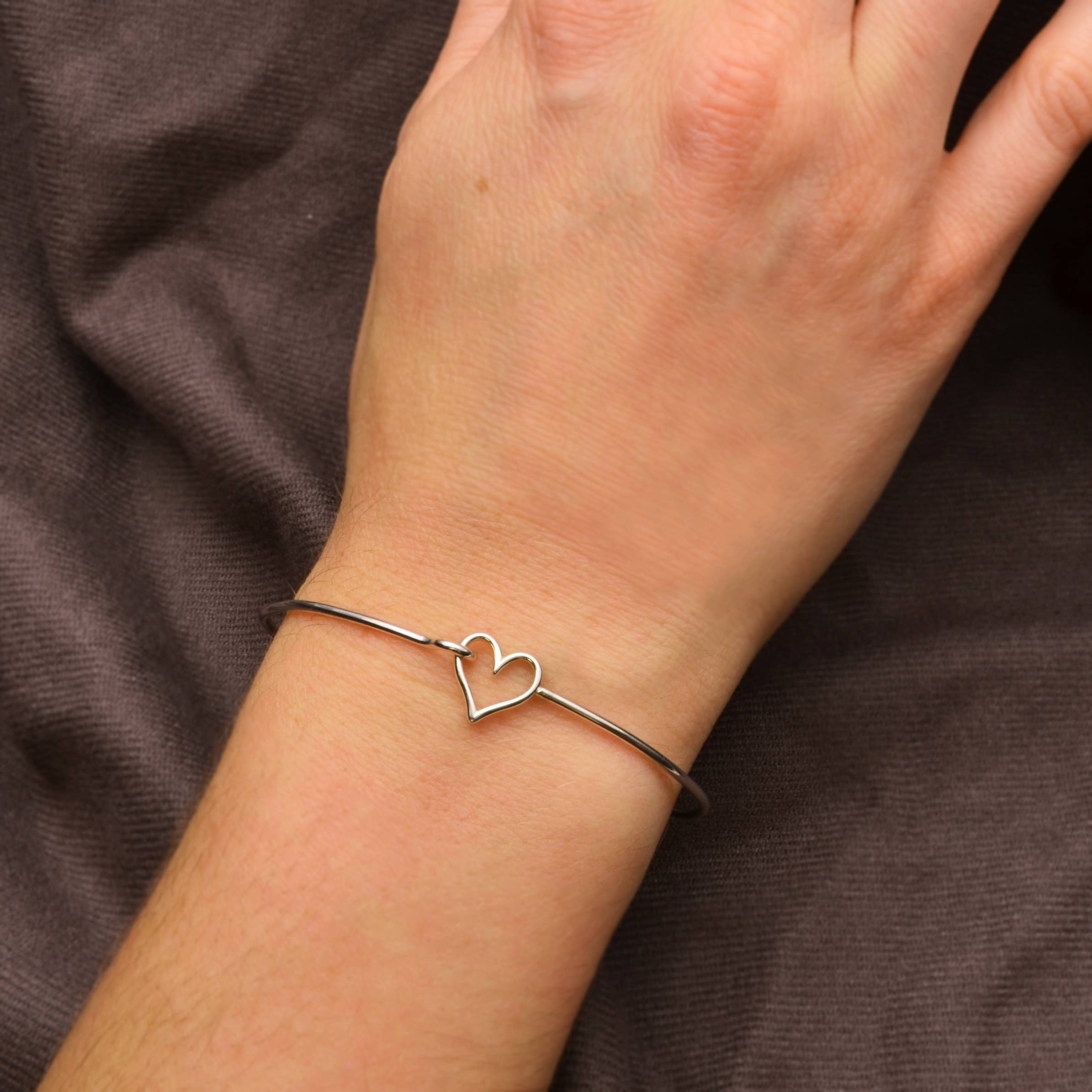 Nina Designs - Wholesale Charm/Dangle Bracelet - Silver or Bronze Heart Hook and Eye Closure Charm Bracelet2