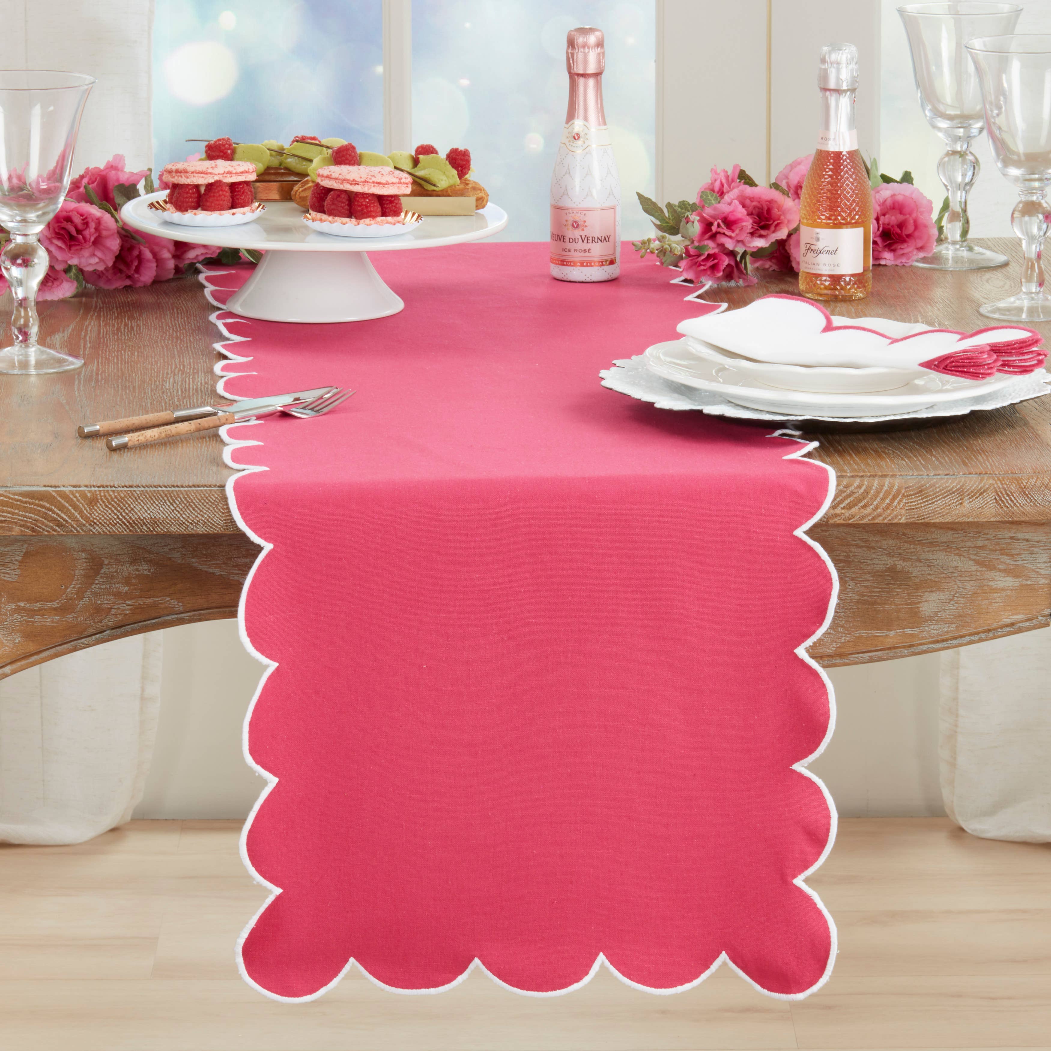 Saro Lifestyle - Wholesale Table Runner - Cotton Scalloped Table Runner14