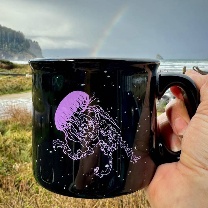 Vogue Jellyfish 15oz Ceramic Campfire Mug for wholesale by Salty Raven Glassware