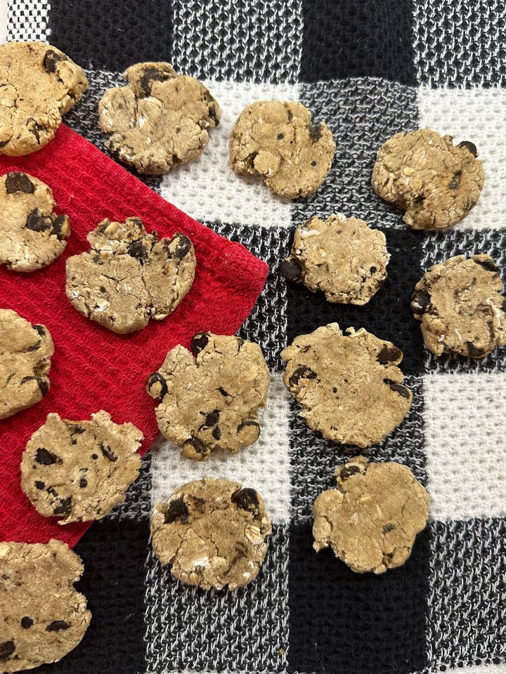Carob-Chip Doggie Cookies for wholesale by Big Head Barkery