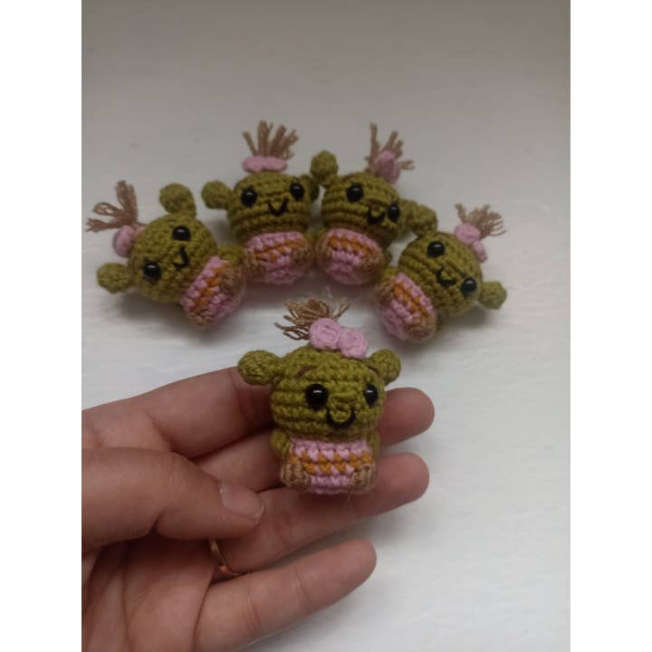 Pink crochet felcia,stuffed toy amigurumi for wholesale on Faire