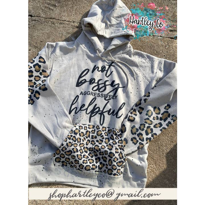 Ikke Bossy Aggressivt Hjælpsom Grafisk Hættetrøje | Leopard for engroshandel hos Hartley Co