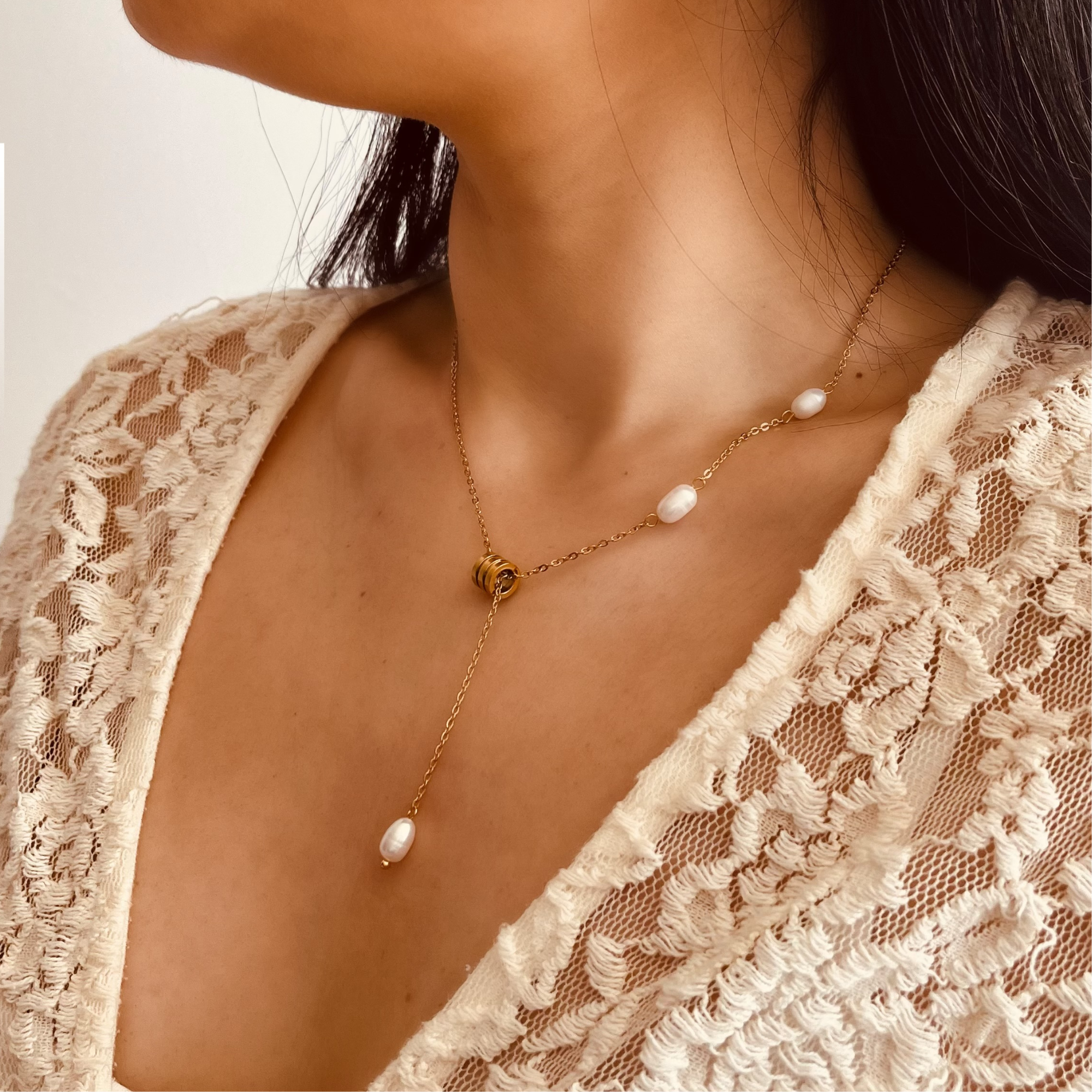 XIPAIA – wholesale Y-neck/lariat necklace – ZOE Necklace - Natural Pearl Lariat Necklace0