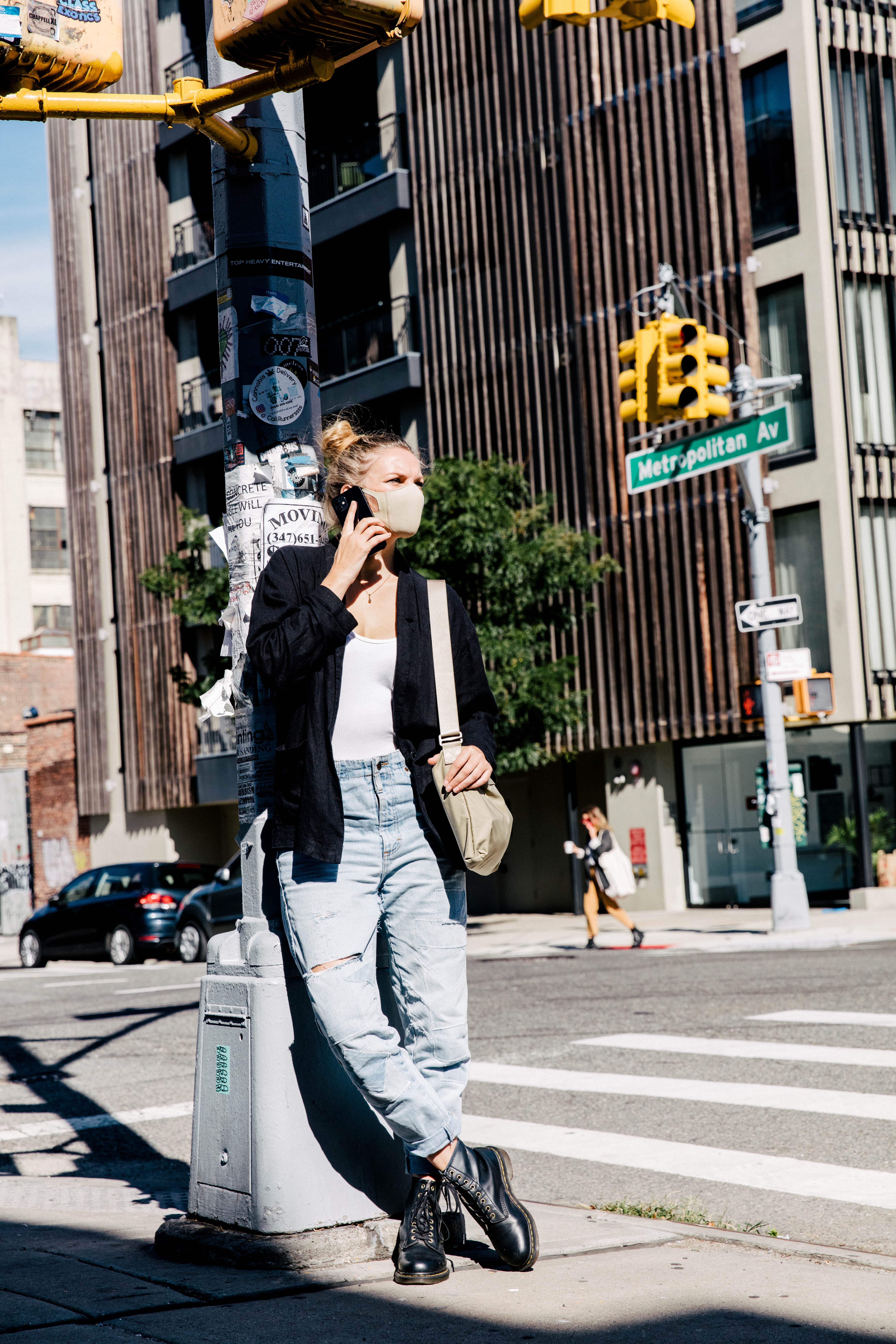 Airinum - Wholesale Protective Face Mask/Shield - Air Mask Lite (CE FFP2, KN95,  reusable facemask)15