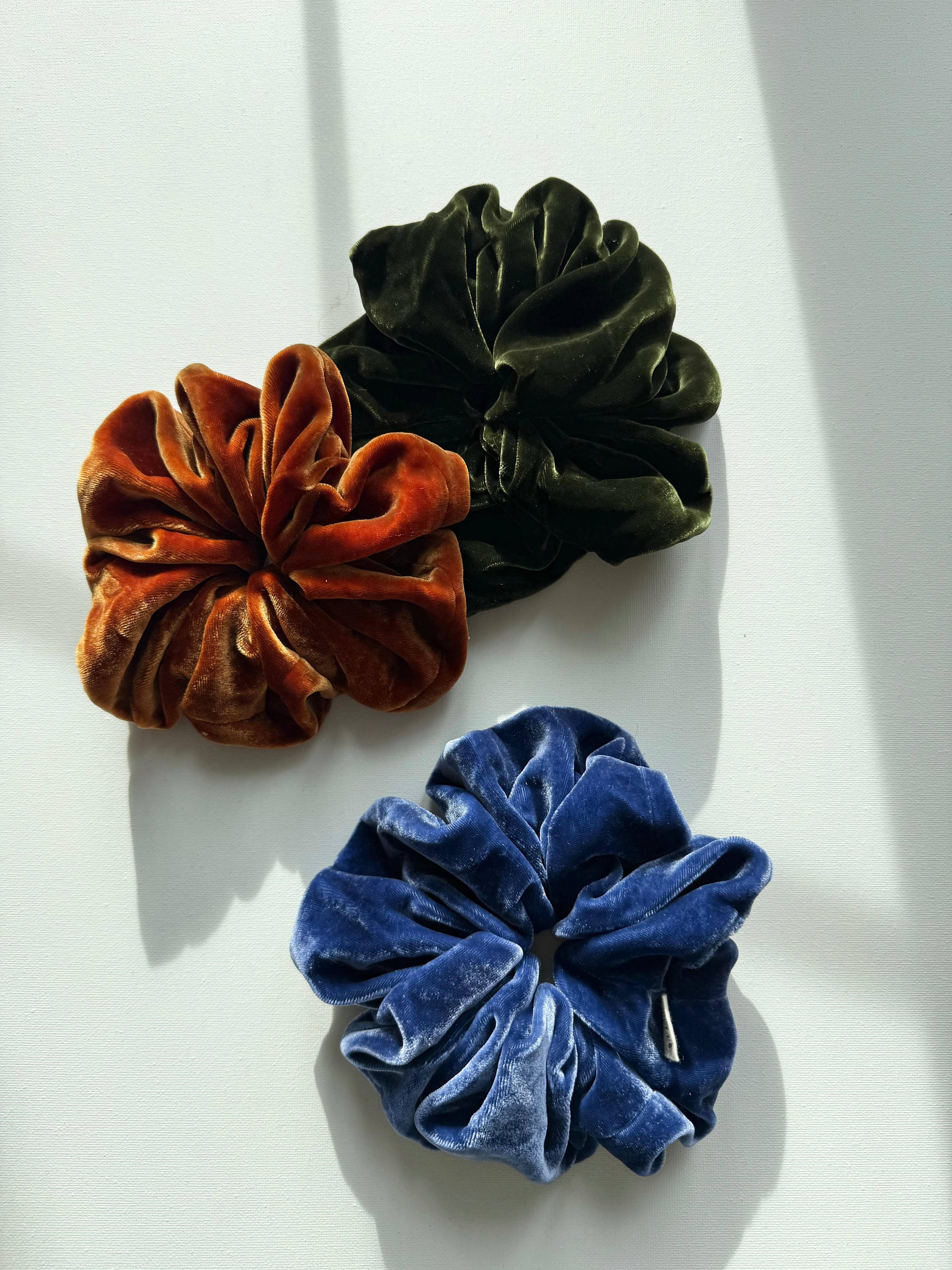 Billy Bamboo - Wholesale Scrunchie - Women's - SILK VELVET SCRUNCHIES - heritage8