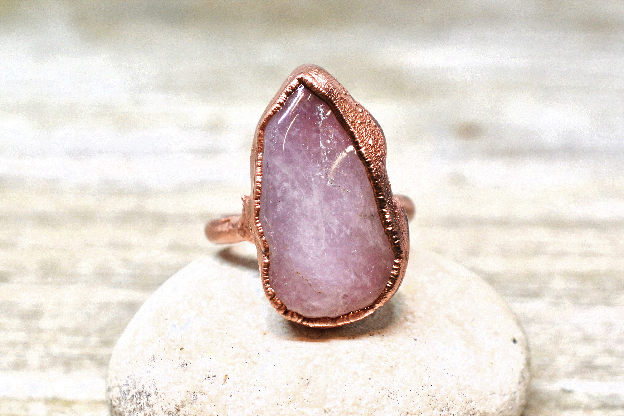 Daddy Daughter Jewelry – Großhandel Cocktail-/Statement-Ring – Rosenquarz-Kupferring | Ring aus rosa Quarz0