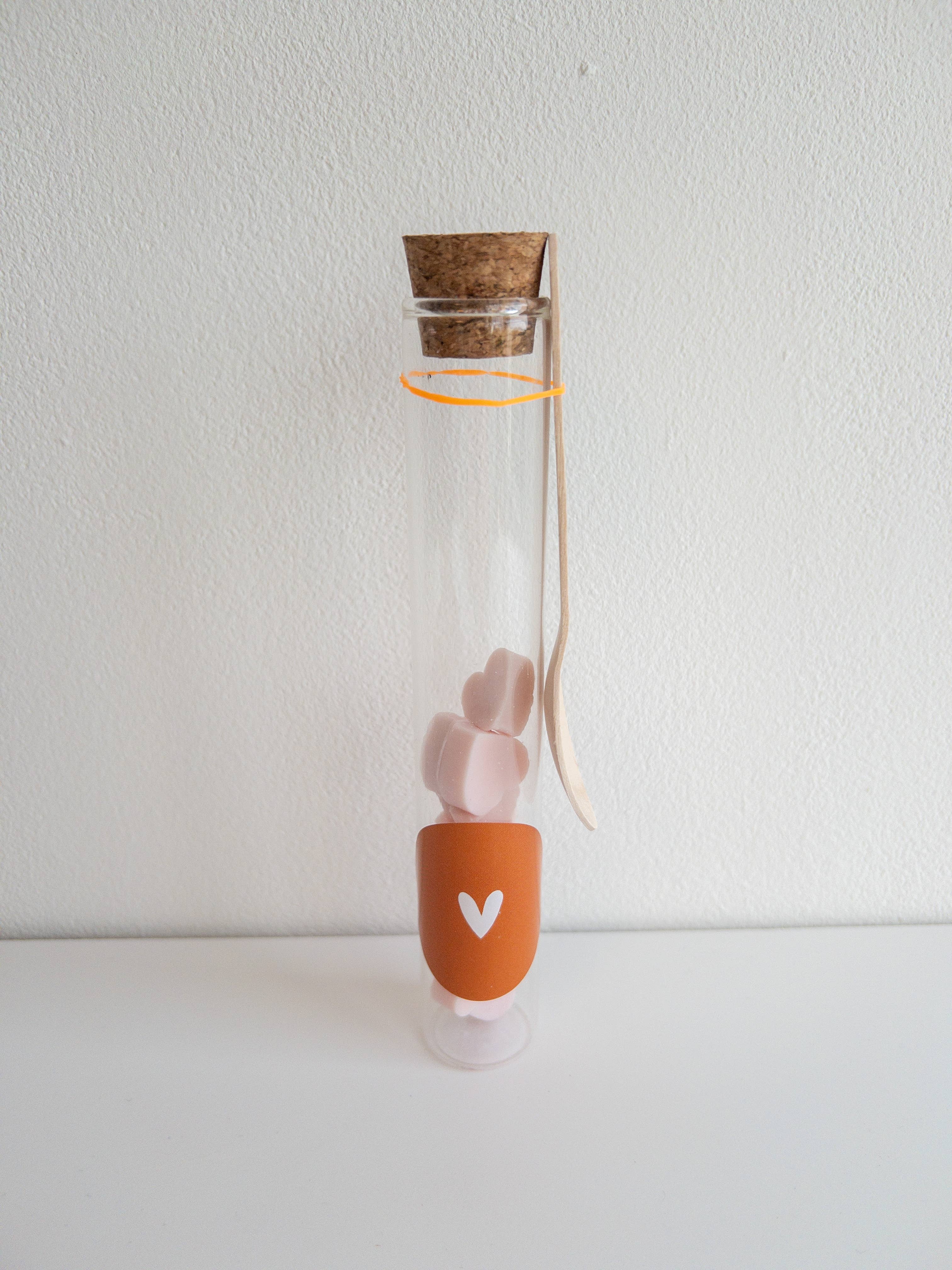 SEQ LIFESTYLE - Wholesale Party Favor - Gift tubes Soap hearts6