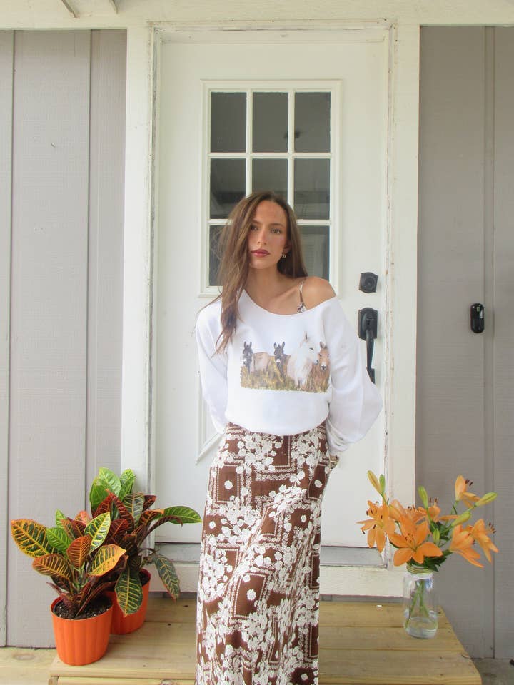 DOLLY ESTELLE - Wholesale Graphic Sweatshirt - Women's - Sweatshirt - Enie Meenie Minie Moe Donkeys1