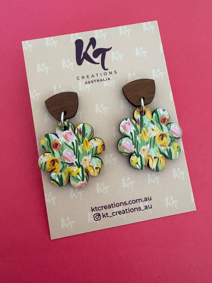 Floral Garden Daisy wooden dangles /wooden daisy sustainable for wholesale by KT Creations Australia