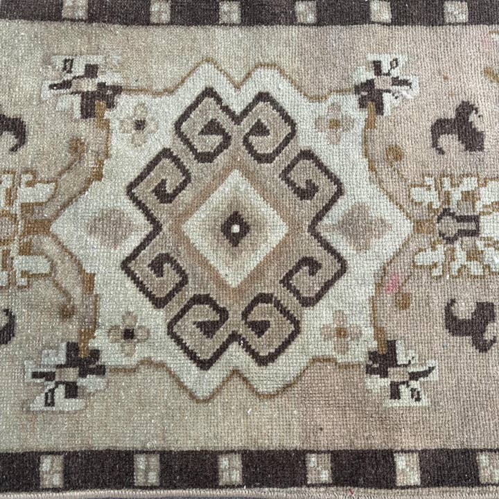 The Loom Wholesale - Wholesale Door Mat - Small Turkish Oushak Vintage Rug Handmade Door Mat7