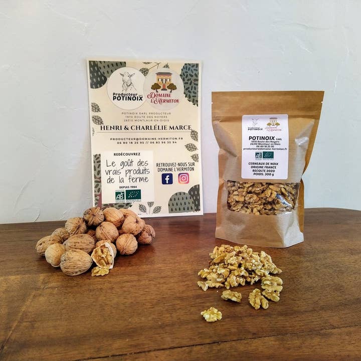 Skalade valnötter för wholesale av DOMAINE L'HERMITON