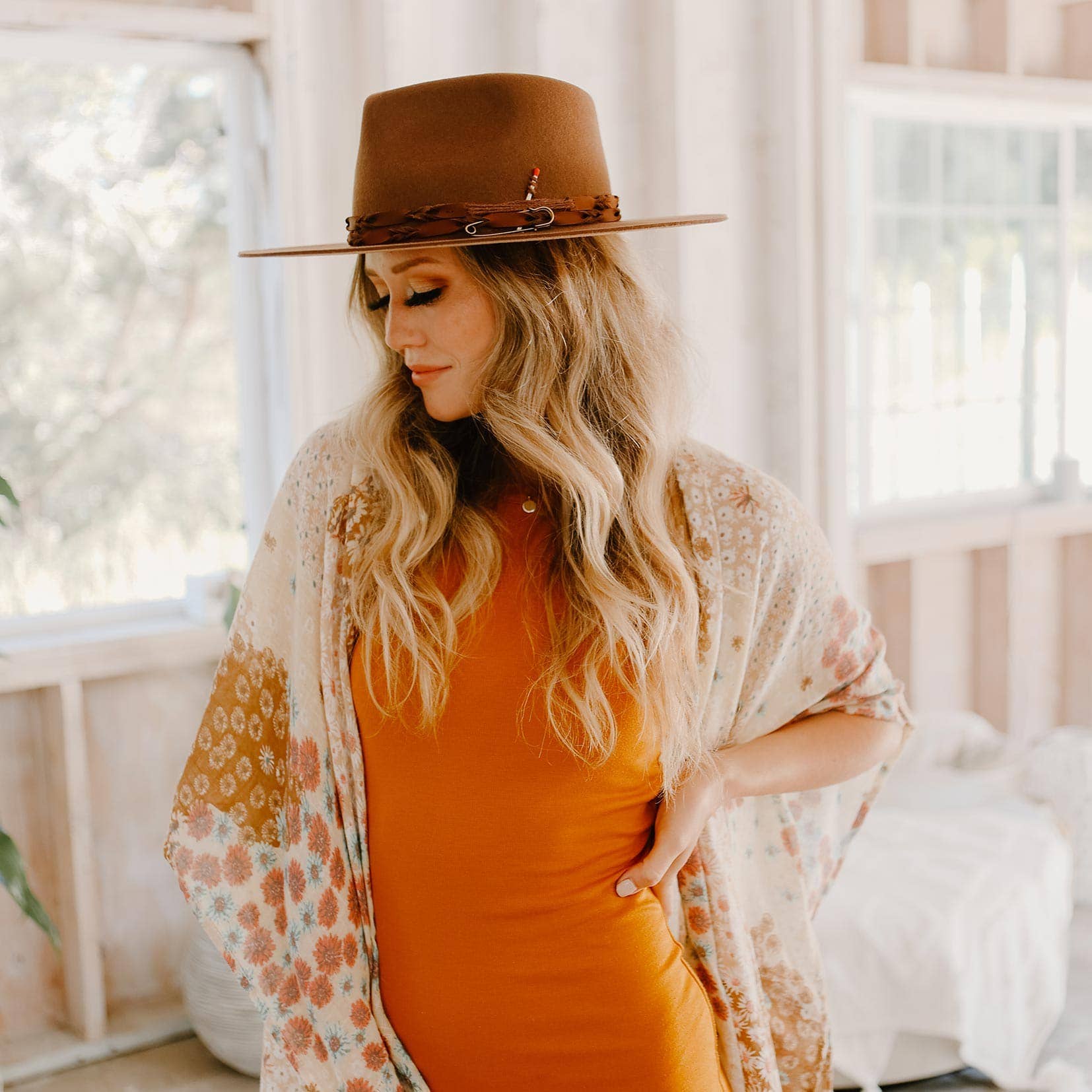 Marrone Cappello a Tesa Larga in Feltro di Lana Australiana al 100% - Stile Aspen in vendita all'ingrosso su Faire7