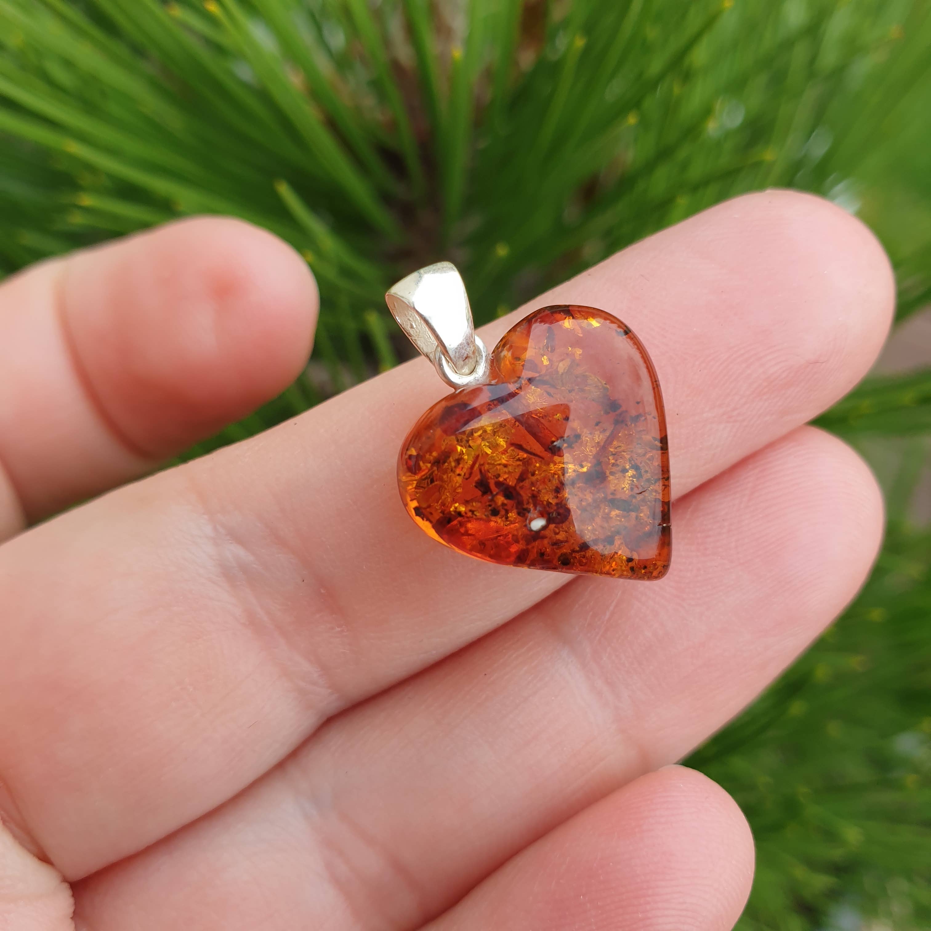 AmberLithuania - Wholesale Pendant/Charm Necklace - Gemstone pendant Crystal Necklace Real Baltic Amber Heart2