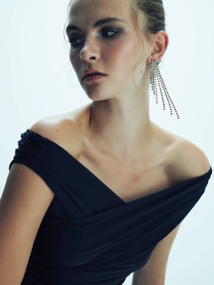 Blusa Cheri Jersey en negro para venta al por mayor de NAZLI CEREN