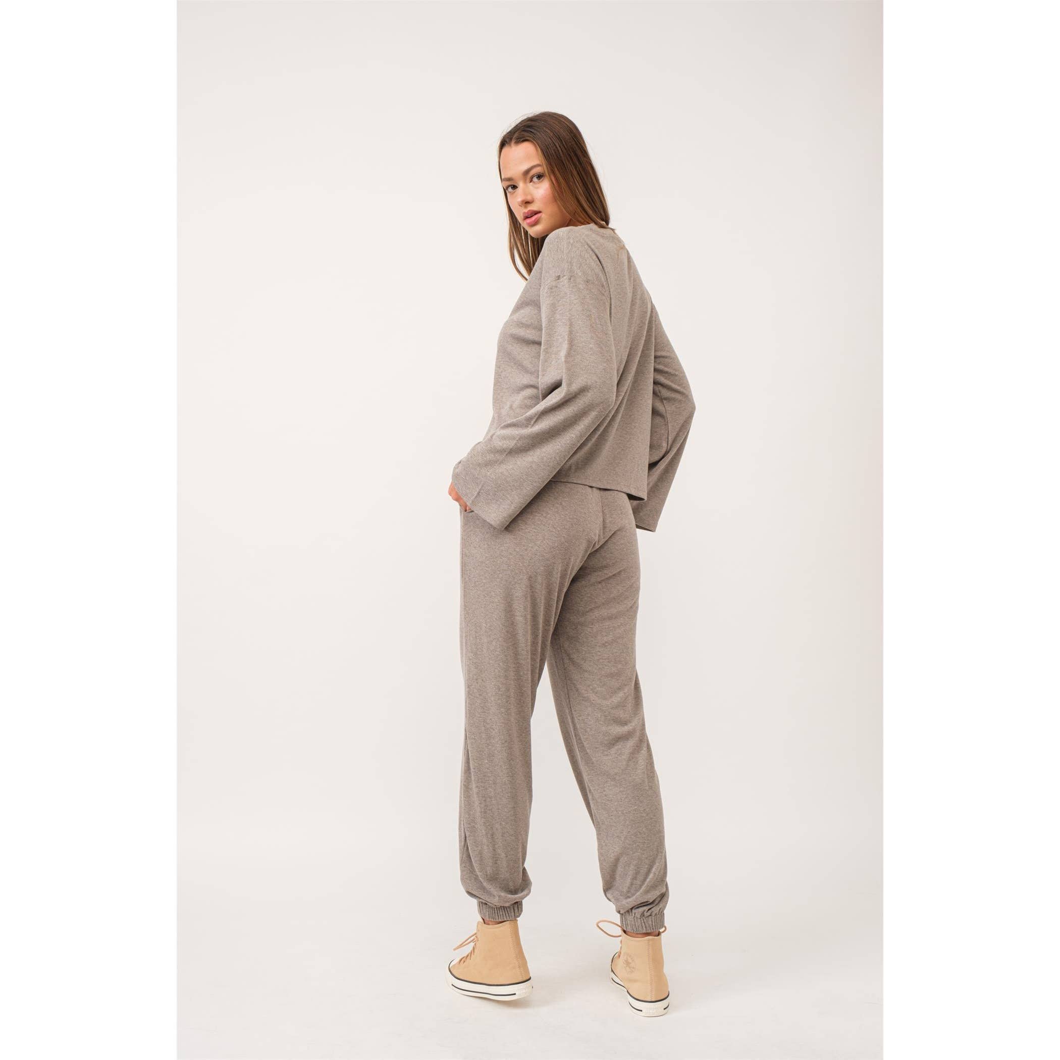 The GREii - Wholesale Lounge Set - Women's - Cozy Knit Loungewear Set5