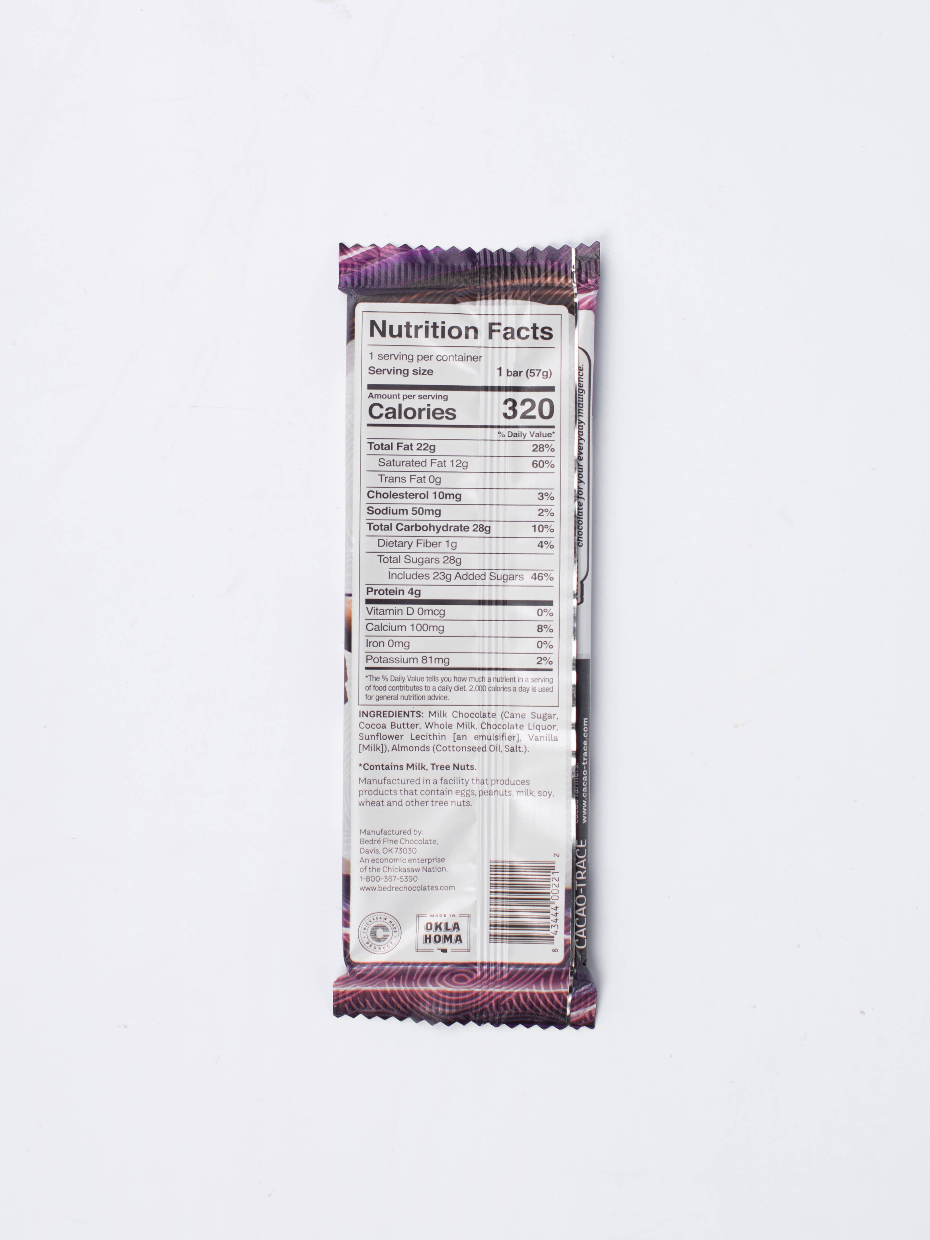 Bedré Fine Chocolate - Vente Friandises enrobées de chocolat - Barre d'amande au chocolat au lait1