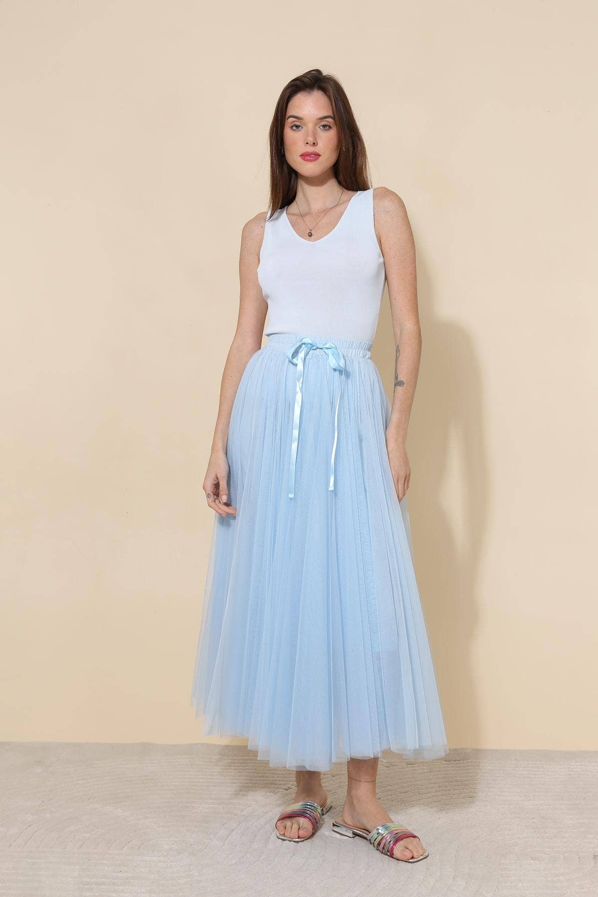 CHOKLATE PARIS – Großhandel Tanktop – Damen – 2-in-1 Wendbares Tanktop mit V-Ausschnitt und eckigem Ausschnitt – 87956