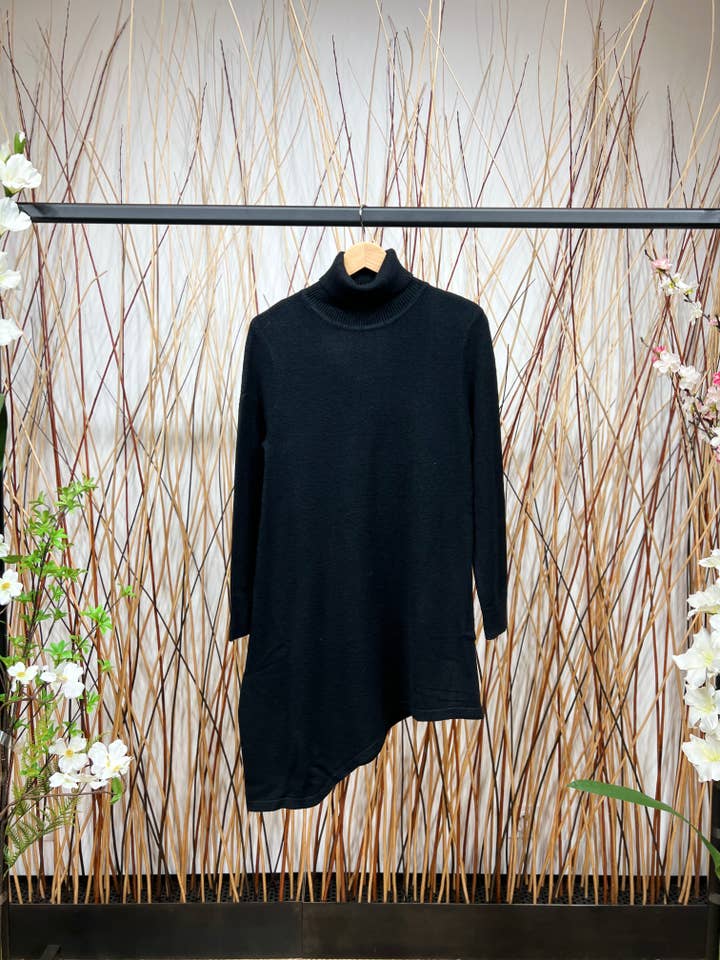 L'Emotion - Wholesale Tunic Sweater - Women's - Asymmetric Cut Turtleneck Tunic Sweater5