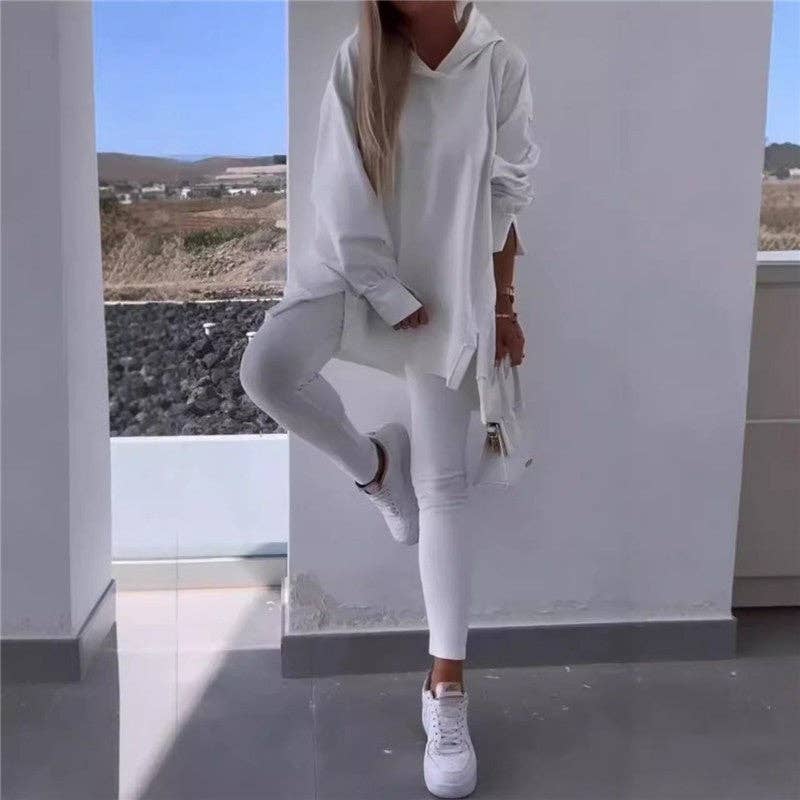 UZ Wholesale Store – wholesale Mjukisset – Dam – Set med hoodie med slits och tajta byxor4